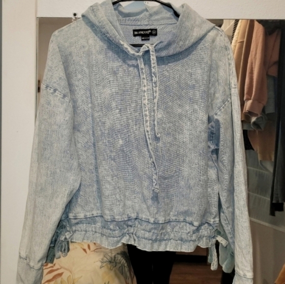 REVOLVE Blanknyc Women's Acid Wash Hooded Sweatshirt Size Medium - Picture 3 of 7
